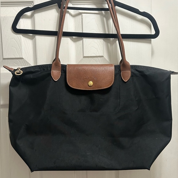 Longchamp Handbags - Longchamp Le Pliage original black tote bag